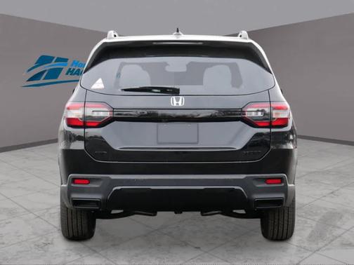 Crystal Black Pearl 2026 Honda Pilot Sport