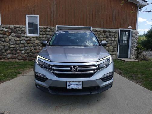 Lunar Silver Metallic 2018 Honda Pilot EX-L