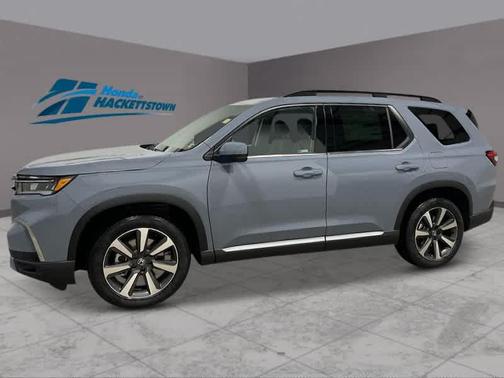 2025 Honda Pilot Touring 8-Passenger