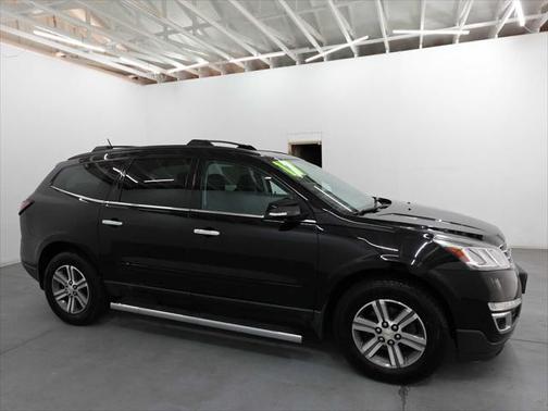 2017 Chevrolet Traverse 2LT