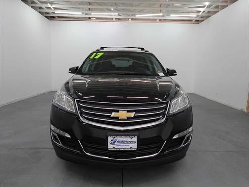 2017 Chevrolet Traverse 2LT