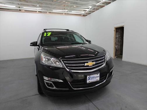 2017 Chevrolet Traverse 2LT