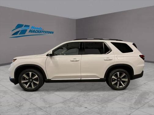2025 Honda Pilot Touring 8-Passenger
