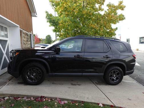 2024 Honda Pilot TrailSport