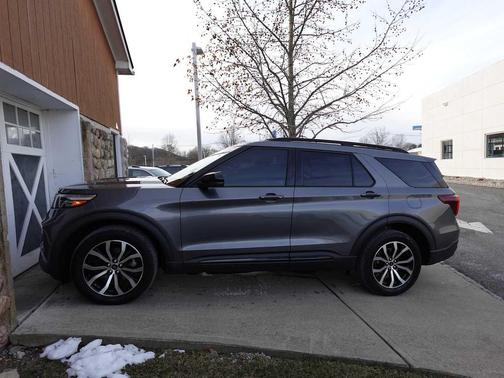 2021 Ford Explorer ST
