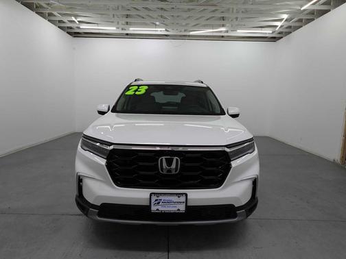 2023 Honda Pilot AWD Elite