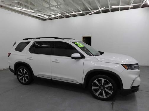 2023 Honda Pilot AWD Elite