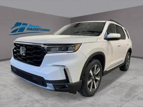 2025 Honda Pilot Touring 8-Passenger