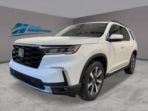 2025 Honda Pilot Touring 8-Passenger