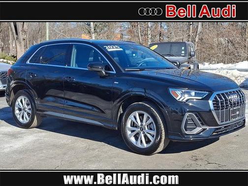 2025 Audi Q3 Premium 45 TFSI S line quattro Tiptronic