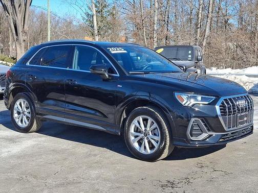 2025 Audi Q3 Premium 45 TFSI S line quattro Tiptronic