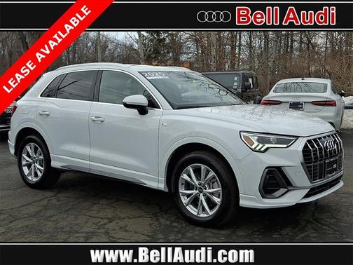 2025 Audi Q3 Premium 45 TFSI S line quattro Tiptronic