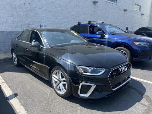 2023 Audi A4 Premium 45 TFSI S line quattro S tronic