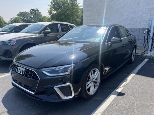 2023 Audi A4 Premium 45 TFSI S line quattro S tronic