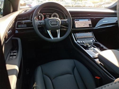 2025 Audi Q8 Premium Plus 55 TFSI quattro