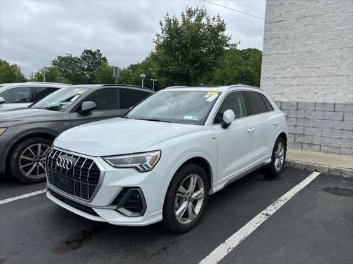 2022 Audi Q3 Premium Plus 45 TFSI S line quattro Tiptronic