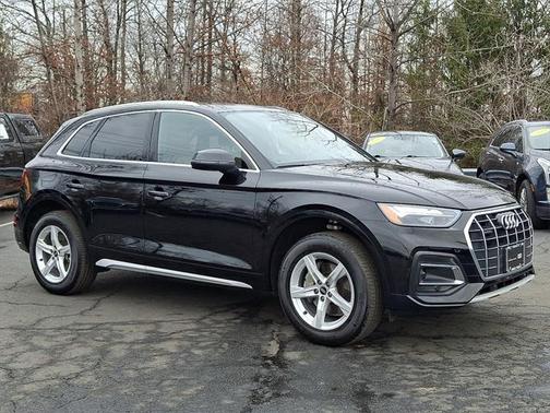 2023 Audi Q5 Premium 40 TFSI quattro S tronic