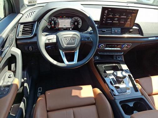 2025 Audi Q5 Premium Plus 45 TFSI S line quattro S tronic