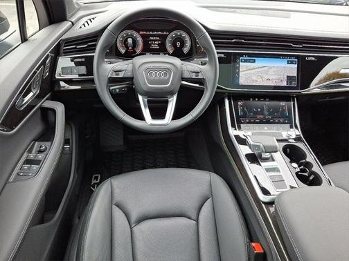 2025 Audi Q7 Premium Plus 55 TFSI quattro Tiptronic