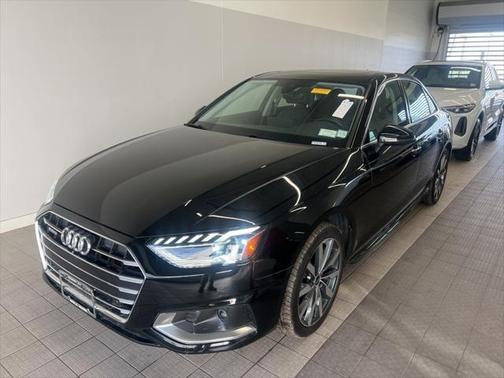 2023 Audi A4 Premium 40 TFSI quattro S tronic