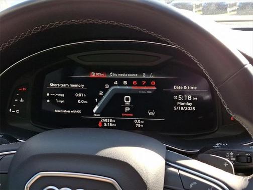 2022 Audi Q8 Premium Plus 55 TFSI quattro Tiptronic