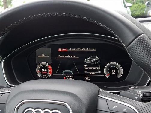 2022 Audi SQ5 Premium Plus TFSI quattro Tiptronic