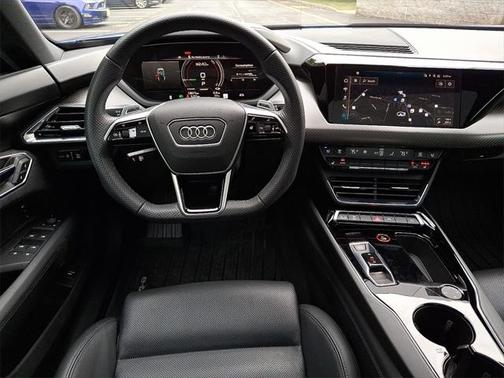 2023 Audi e-tron GT Premium Plus quattro