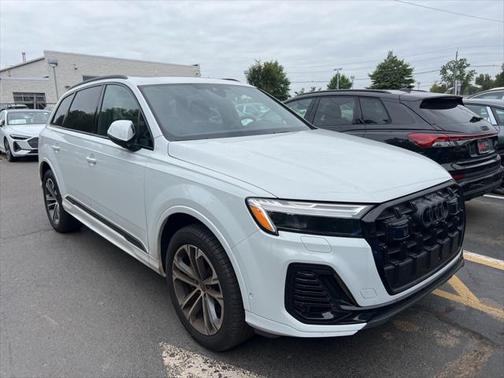 2025 Audi Q7 Premium Plus 45 TFSI quattro Tiptronic