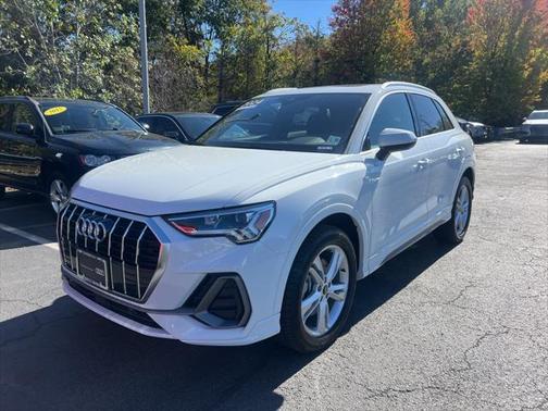 2024 Audi Q3 Premium 45 TFSI S line quattro Tiptronic