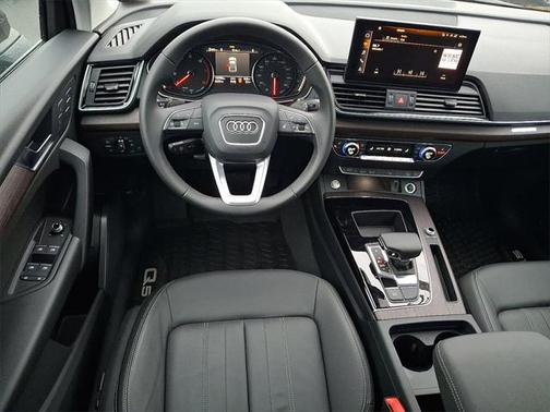 2023 Audi Q5 Premium 45 TFSI S line quattro