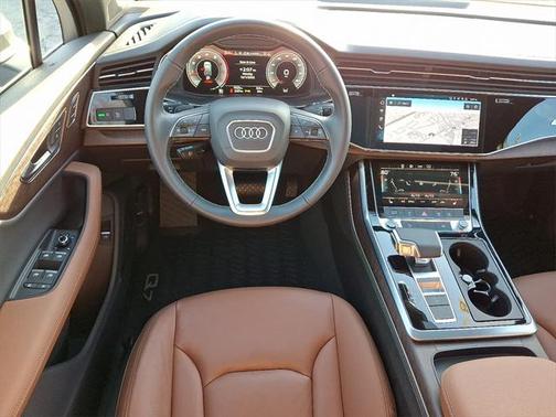 2025 Audi Q7 Premium Plus 55 TFSI quattro Tiptronic