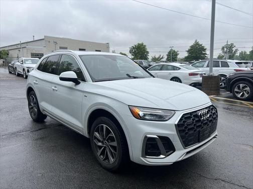 2022 Audi Q5 Premium Plus 45 TFSI S line quattro S tronic