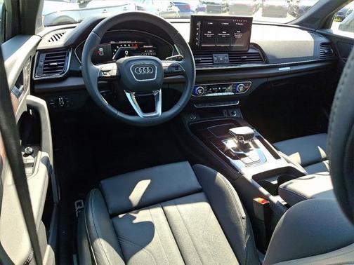 2023 Audi Q5 Sportback Premium Plus 45 TFSI S line quattro S tronic