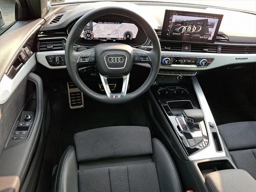 2023 Audi A4 Premium Plus 45 TFSI S line quattro S tronic