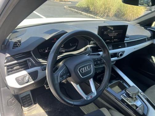 2023 Audi A4 Premium Plus 45 TFSI S line quattro S tronic