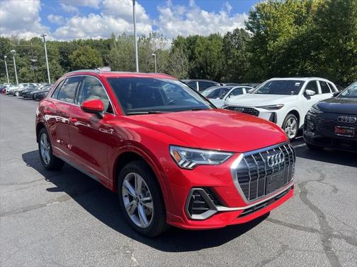 2022 Audi Q3 Premium Plus 45 TFSI S line quattro Tiptronic