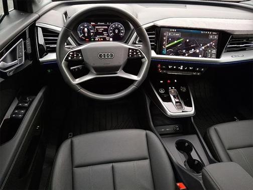 2024 Audi Q4 e-tron Premium Plus 55 quattro