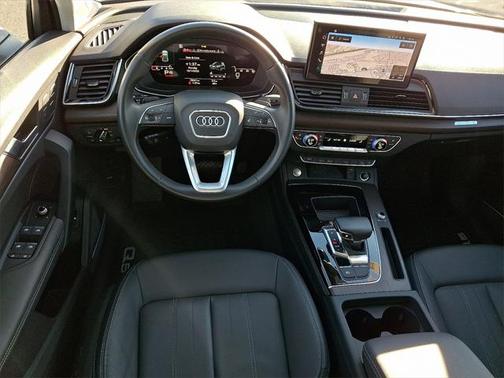2023 Audi Q5 Premium Plus 45 TFSI S line quattro