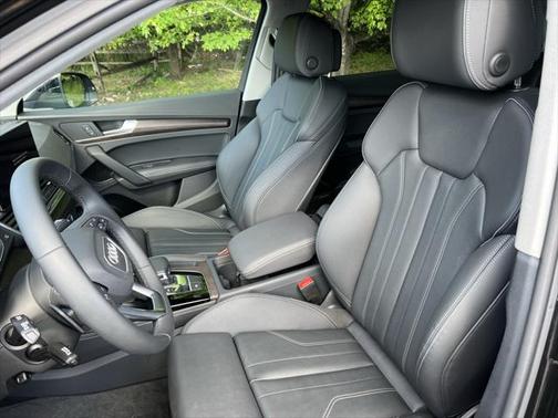 2025 Audi Q5 Premium Plus 45 TFSI S line quattro S tronic