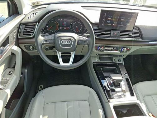 2022 Audi Q5 Premium 45 TFSI S line quattro S tronic