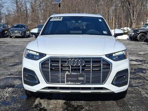 2023 Audi Q5 Premium 40 TFSI quattro S tronic