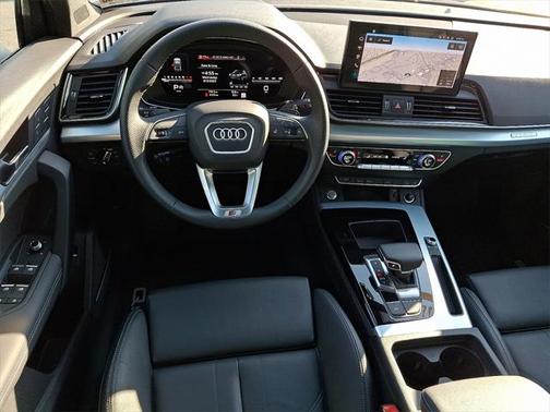 2025 Audi Q5 Premium Plus 45 TFSI S line quattro S tronic