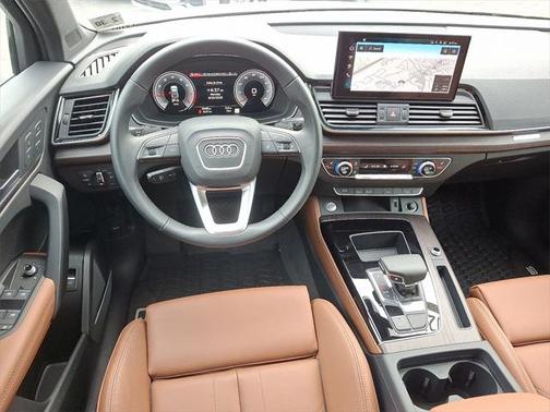 2025 Audi Q5 Premium Plus 45 TFSI S line quattro S tronic