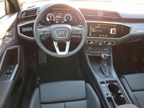 2024 Audi Q3 Premium Plus 45 TFSI S line quattro Tiptronic