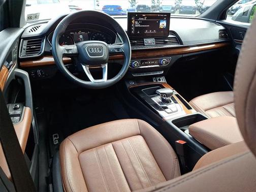2022 Audi Q5 Premium 45 TFSI S line quattro S tronic