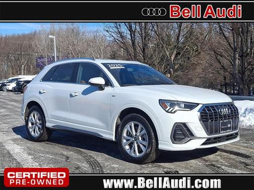 2025 Audi Q3 Premium 45 TFSI S line quattro Tiptronic
