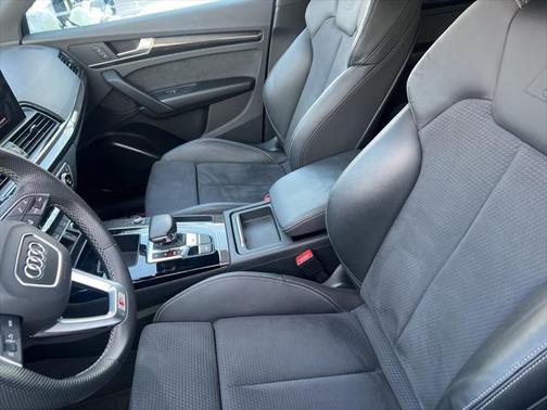 2022 Audi SQ5 Premium TFSI quattro Tiptronic