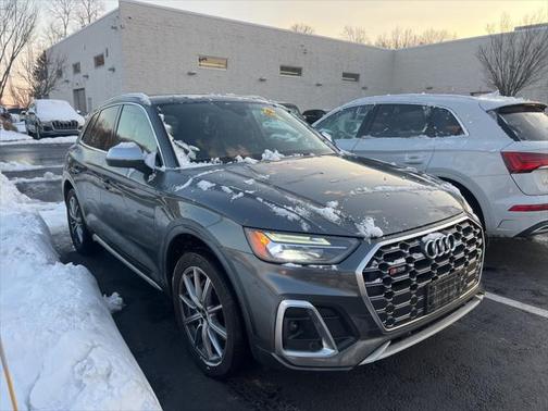 2022 Audi SQ5 Premium TFSI quattro Tiptronic