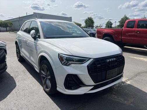 2023 Audi Q3 Premium 45 TFSI S line quattro Tiptronic