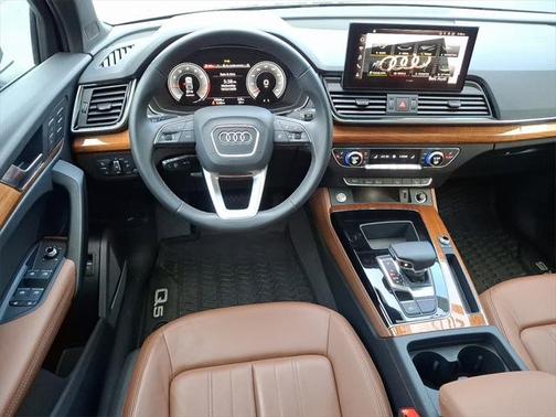 2023 Audi Q5 Premium Plus 45 TFSI S line quattro